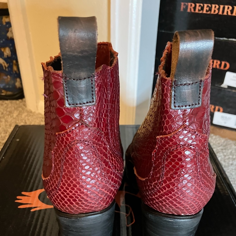 Freebird by Steven “Paula” Booties – Size 8 – Red/Brown Croc – EUC - Picture 7 of 12